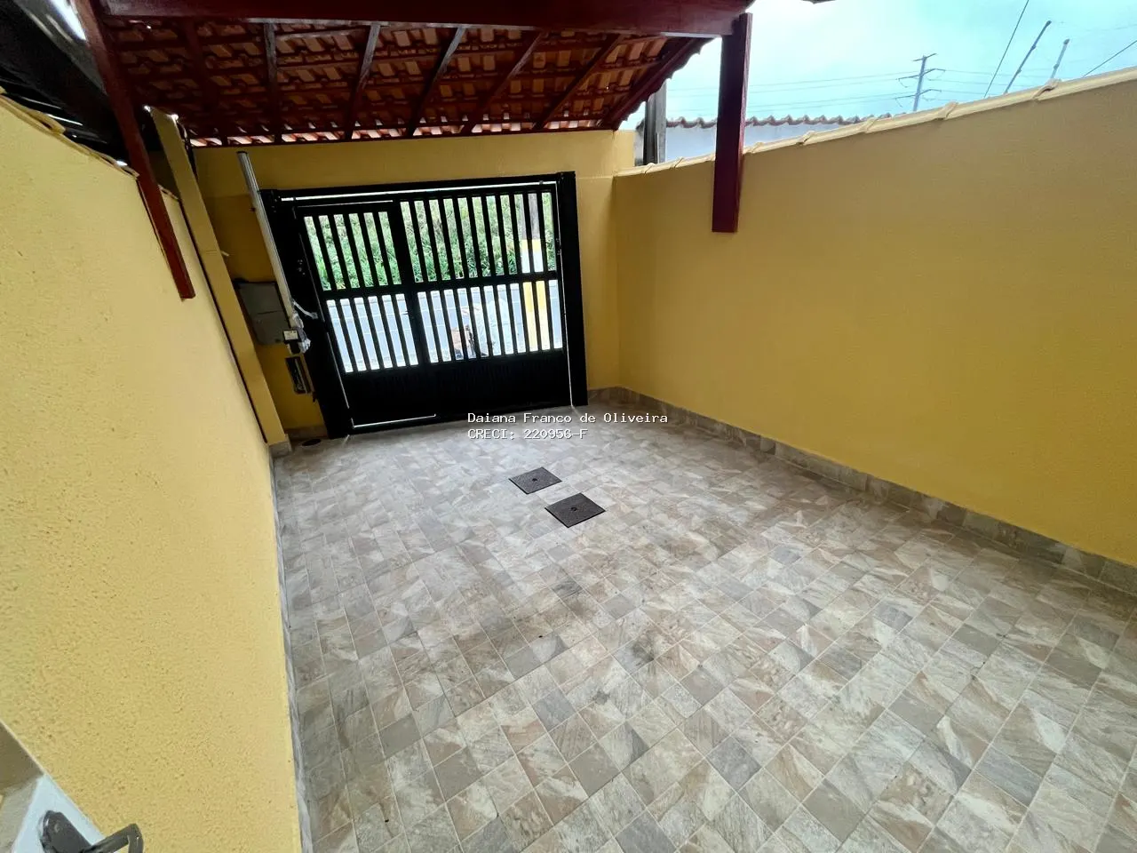 Sobrado à venda em Caiçara Praia Grande