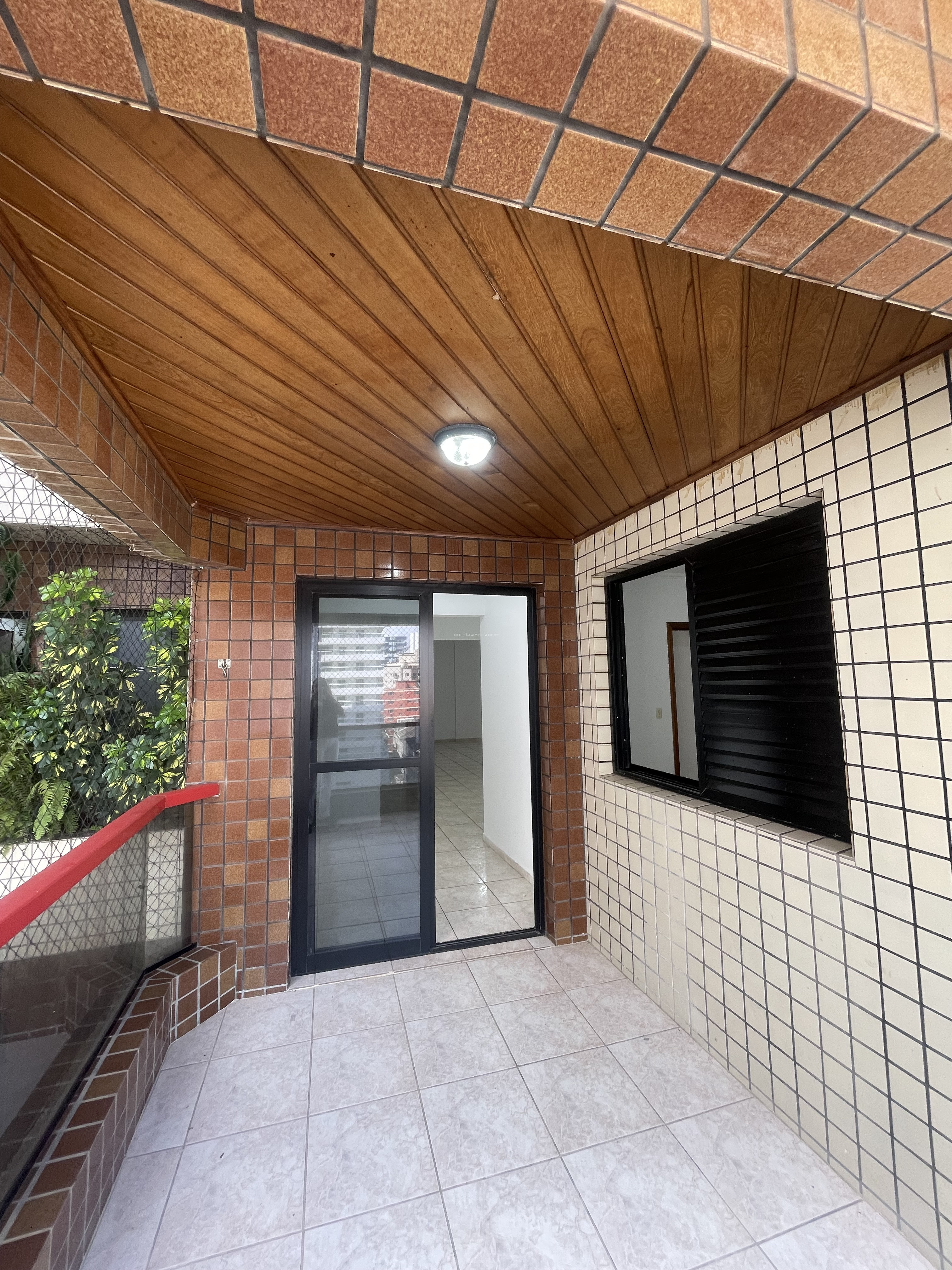 Apartamento 3 dormitórios no canto do forte